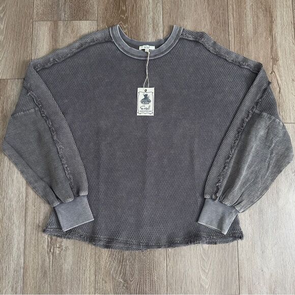 NWT Easel Mineral Washed Relaxed Knit Top Size Medium - Picture 1 of 10